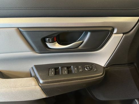 Used 2017 Honda CR-V LX image 17