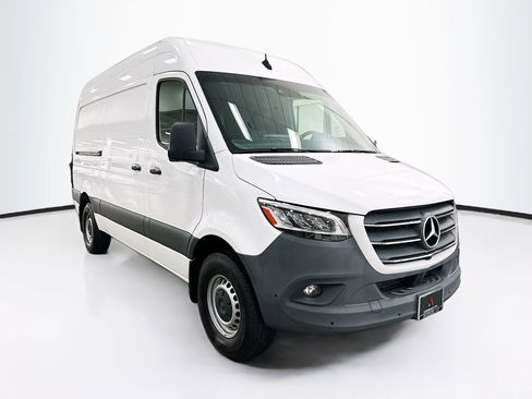Used 2023 Mercedes-Benz Sprinter 144 Cargo image 1