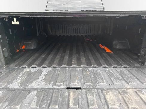 Used 2023 GMC Sierra 2500 AT4 w/ AT4 Premium Plus Package AWD/4WD image 9