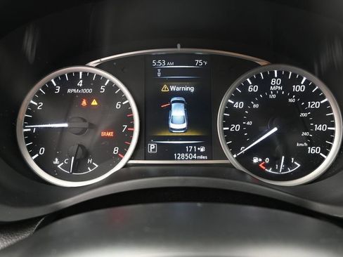 Used 2018 Nissan Sentra SV w/ Electronics Package FWD image 21