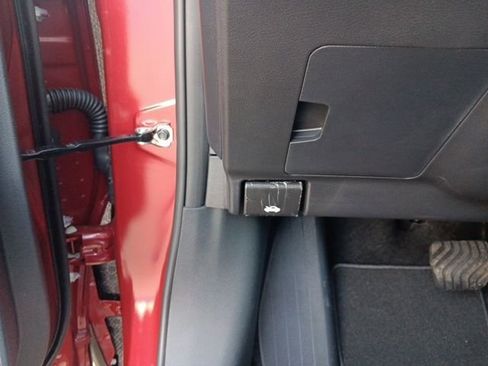 New 2026 Nissan Kicks SV w/ SV Premium Package image 14