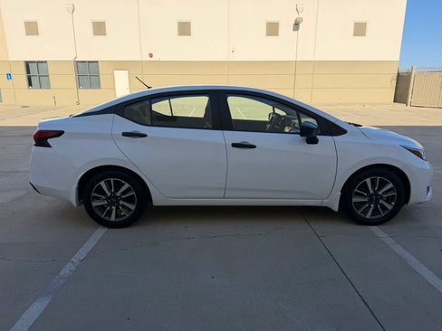 Used 2023 Nissan Versa S w/ S Plus Package FWD image 4