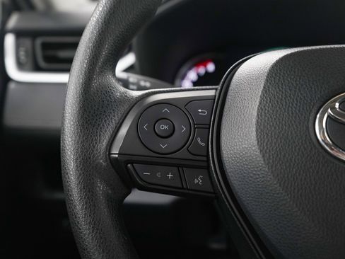 Used 2024 Toyota RAV4 XLE image 27