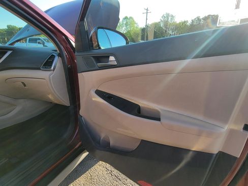 Used 2018 Hyundai Tucson SEL image 45