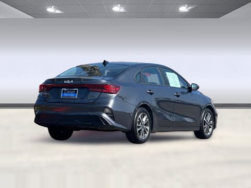 Used 2023 Kia Forte LXS FWD image 9