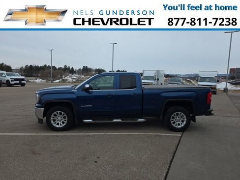 Used 2016 GMC Sierra 1500 SLE w/ SLE Value Package image 4