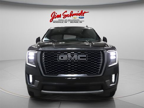 Used 2024 GMC Yukon XL Denali Ultimate image 3