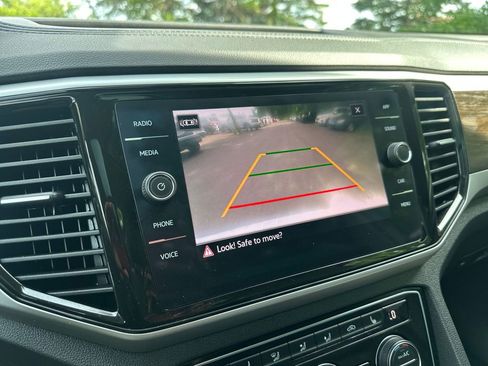 Certified 2023 Volkswagen Atlas SE w/ Panoramic Sunroof Package AWD/4WD image 15