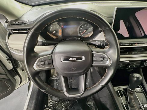 Used 2022 Jeep Compass Limited AWD/4WD image 11