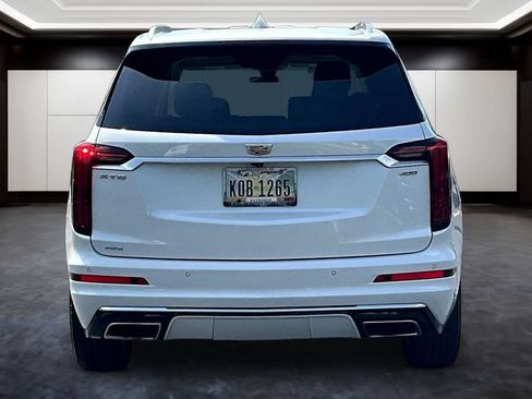 Used 2023 Cadillac XT6 Premium Luxury w/ LPO, Floor Liner Package AWD/4WD image 5