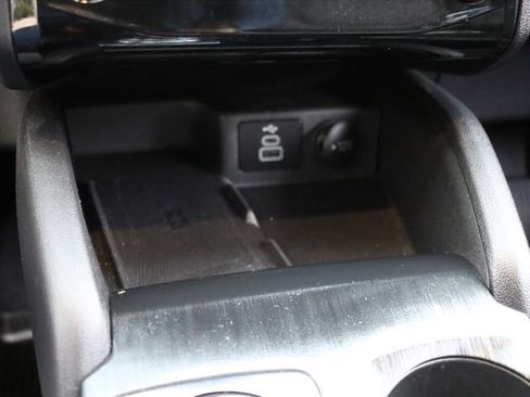 Used 2024 Ford Escape Platinum image 22