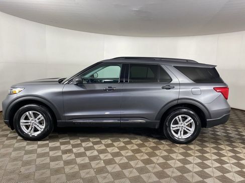 Used 2022 Ford Explorer XLT image 10