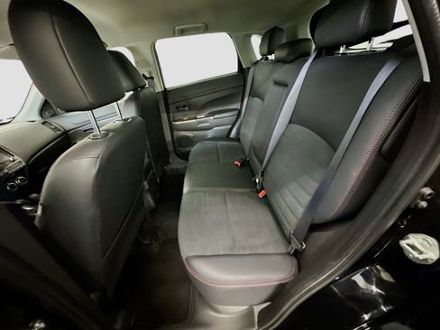 Used 2025 Mitsubishi Outlander Sport SE image 28