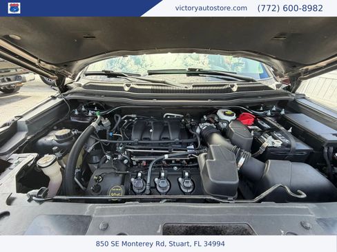 Used 2018 Ford Explorer XLT w/ Equipment Group 202A AWD/4WD image 27