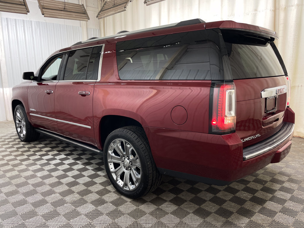 Used 2016 GMC Yukon XL Denali w/ Open Road Package AWD/4WD image 26