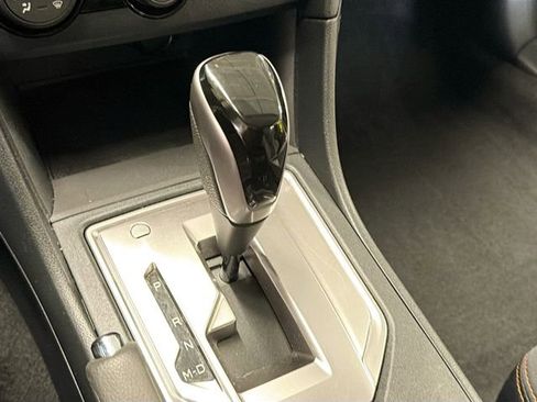 Used 2019 Subaru Crosstrek 2.0i Premium w/ Popular Package #3 image 16