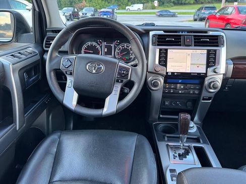 Used 2020 Toyota 4Runner Limited AWD/4WD image 13