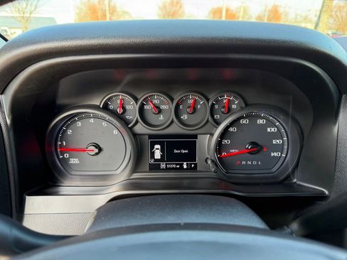 Used 2020 Chevrolet Silverado 1500 Custom image 13