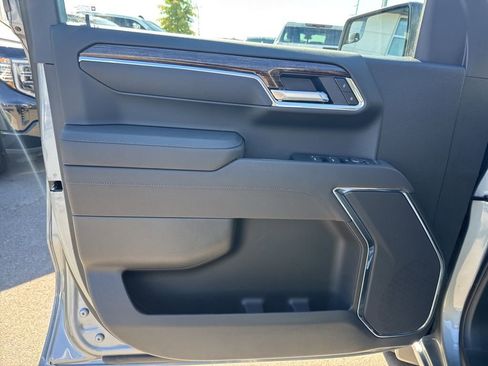 New 2026 GMC Sierra 1500 Elevation image 13