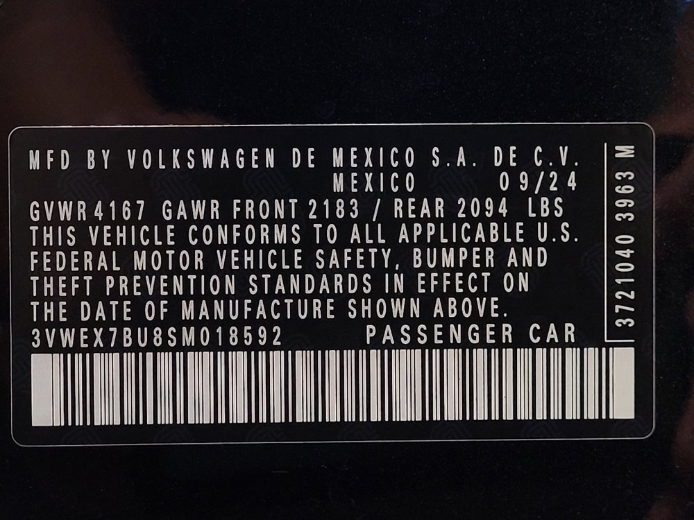 Used 2025 Volkswagen Jetta SE FWD image 33