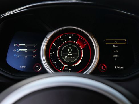 Used 2023 Aston Martin DB11 Coupe image 6