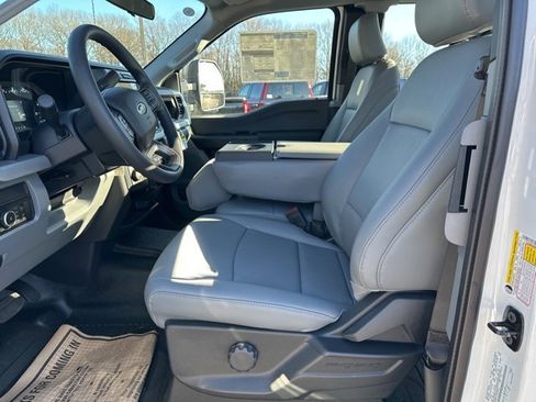 New 2026 Ford F250 XL w/ XL Chrome Package image 14