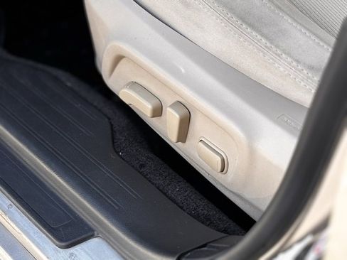 Used 2015 Subaru Legacy 2.5i Premium w/ Moonroof Package image 6