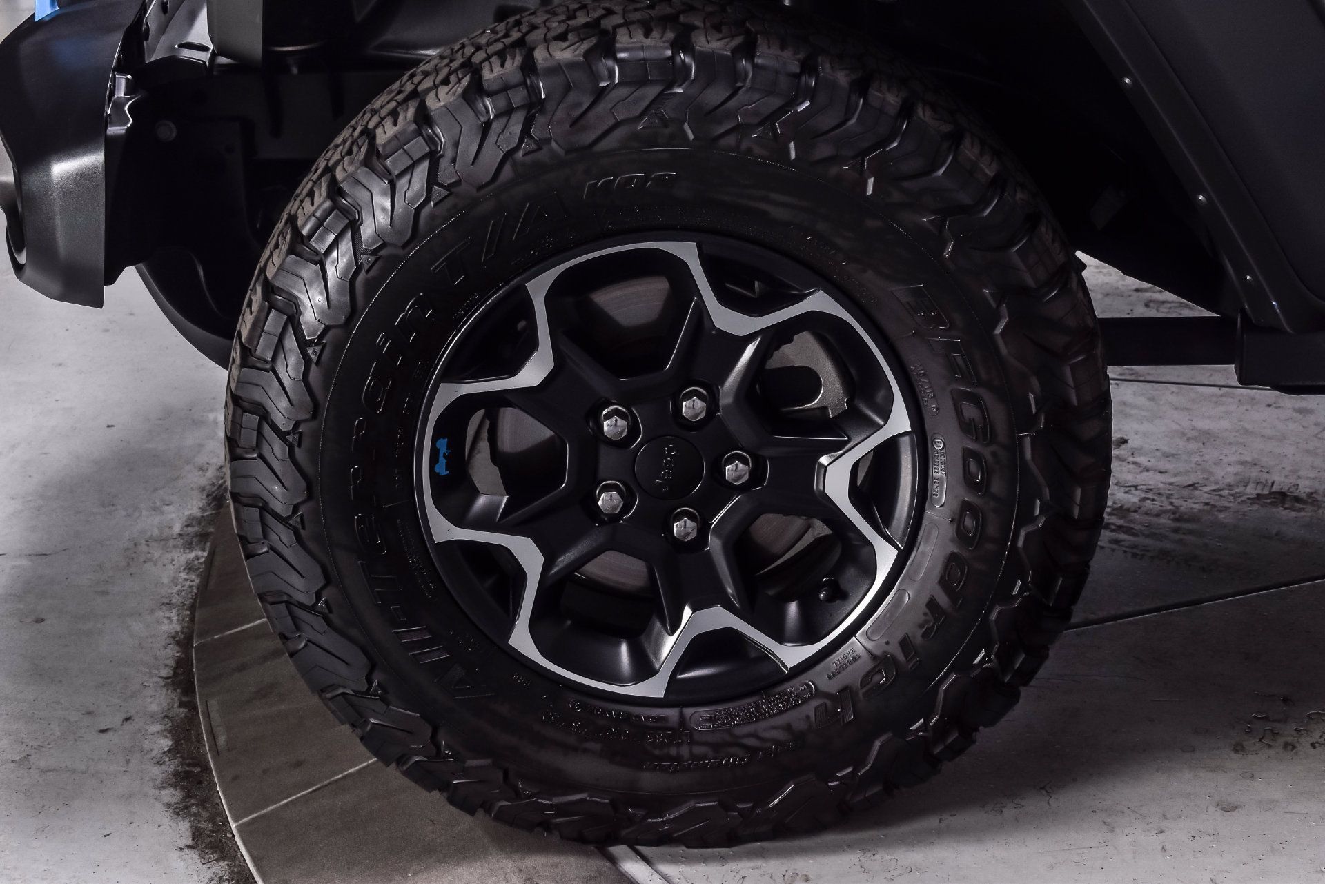 Used 2023 Jeep Wrangler Unlimited Rubicon 4xe w/ Cold Weather Group AWD/4WD image 9