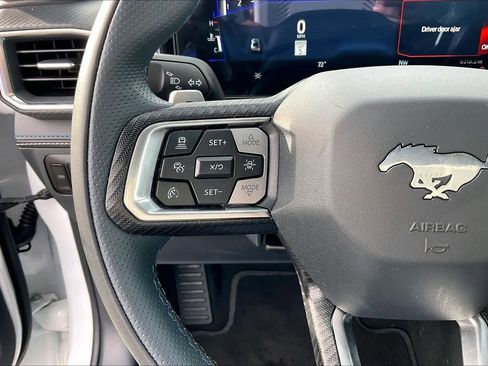 Used 2025 Ford Mustang GT Premium image 23