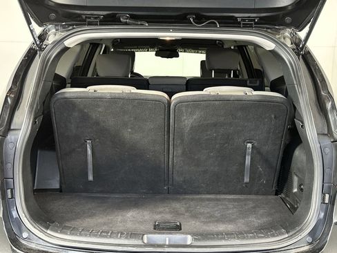 Used 2019 Hyundai Santa Fe XL SE image 30