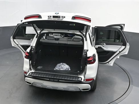 New 2026 BMW X5 sDrive40i w/ Climate Comfort Package RWD image 58