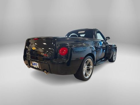 Used 2006 Chevrolet SSR w/ Preferred Equipment Group image 5