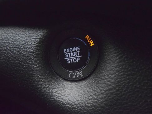 Used 2022 RAM 1500 Big Horn AWD/4WD image 39