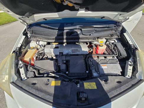 Used 2013 Toyota Prius V Three FWD image 29