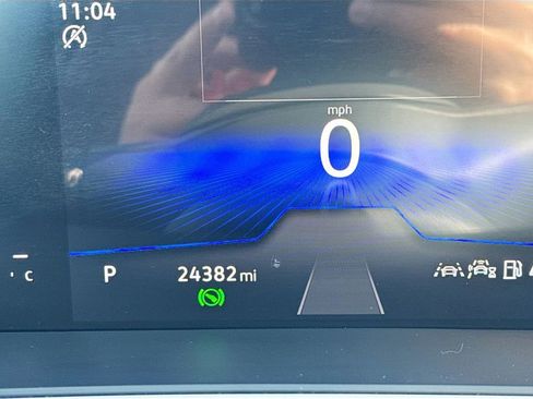 Used 2024 Volkswagen Tiguan S image 12