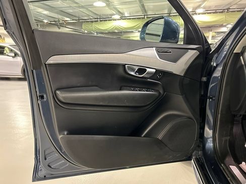 Certified 2023 Volvo XC90 B5 Core w/ Protection Package Premier AWD/4WD image 9