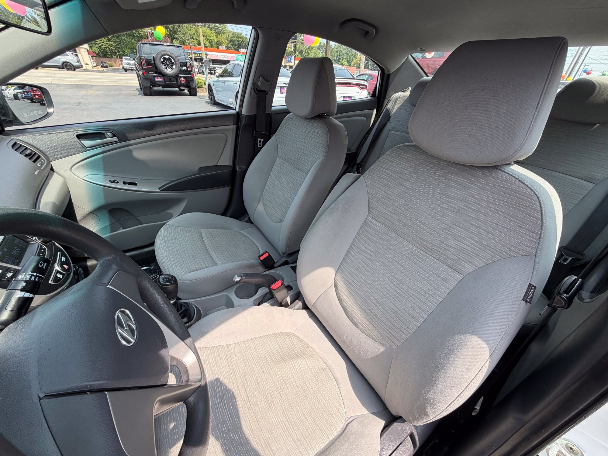 Used 2017 Hyundai Accent SE FWD image 17