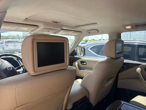 Used 2019 Nissan Armada Platinum w/ Captain's Chairs Package RWD image 18