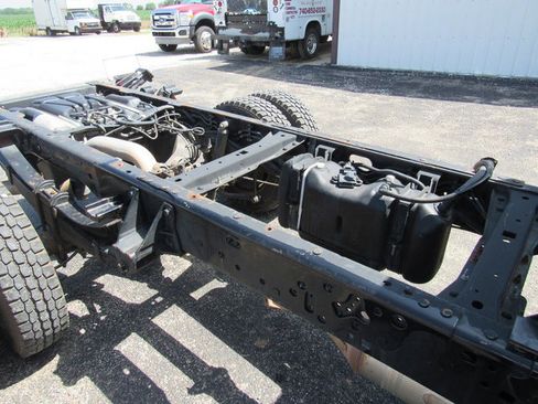 Used 2021 Ford F550 2WD Regular Cab Super Duty image 17