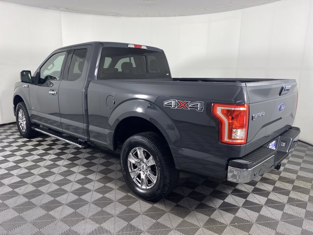 Used 2017 Ford F150 XLT w/ Equipment Group 302A Luxury AWD/4WD image 9