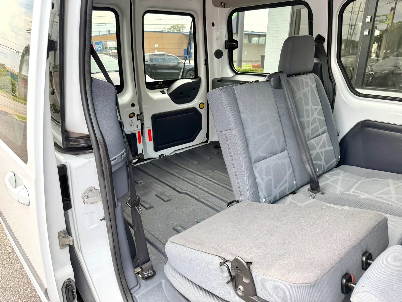 Used 2011 Ford Transit Connect XLT Premium FWD image 21