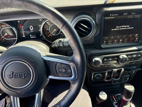 Used 2022 Jeep Wrangler Unlimited Sahara w/ Cold Weather Group image 4