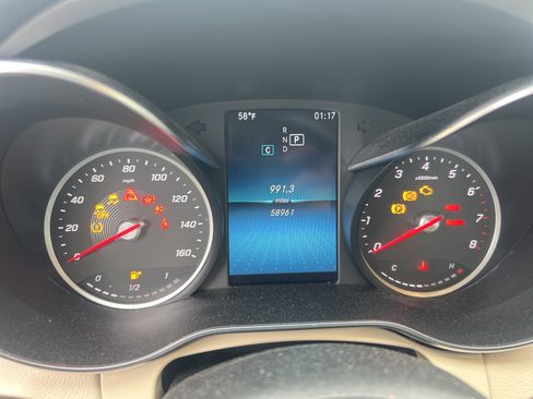 Used 2019 Mercedes-Benz C 300 4MATIC Sedan image 22