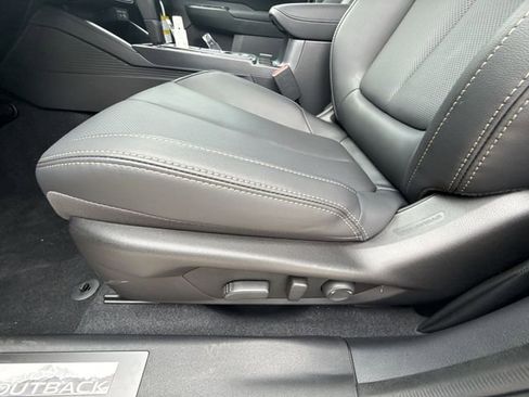 New 2026 Subaru Outback Limited AWD/4WD image 12