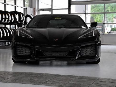 Used 2026 Chevrolet Corvette Z06 w/ Stealth Interior Trim Package RWD image 2