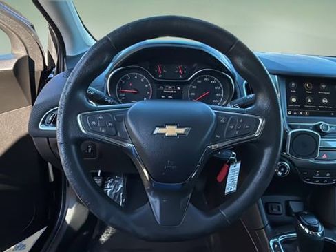 Used 2019 Chevrolet Cruze LS w/ LS Convenience Package image 11