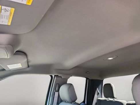 Used 2018 Ford F150 XLT w/ Equipment Group 302A Luxury AWD/4WD image 12