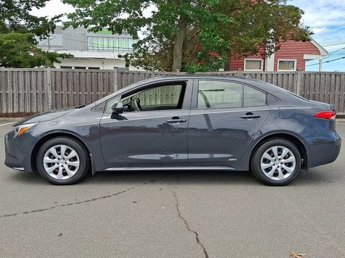 Used 2023 Toyota Corolla LE w/ Carpet Mat Package (TMS) AWD/4WD image 8