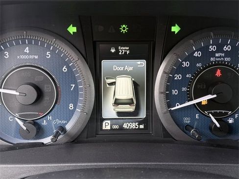 Certified 2020 Toyota Sienna LE image 32