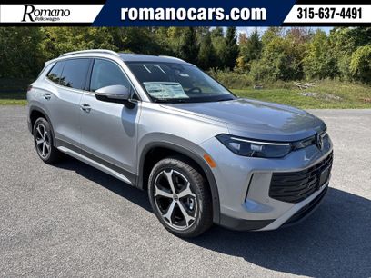 New 2025 Volkswagen Tiguan SE